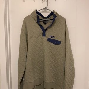 Men’s Patagonia quilted pullover